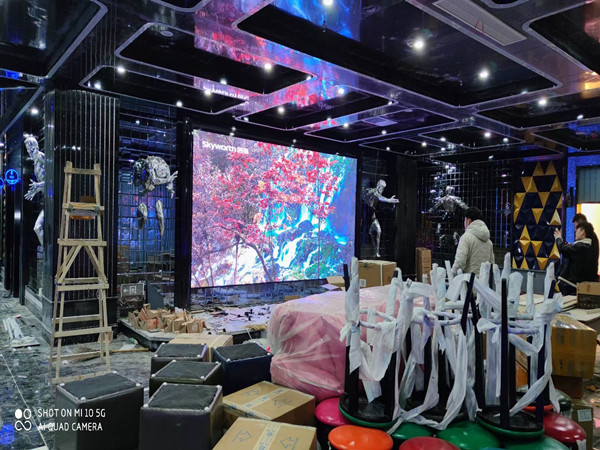 阳春室内P2.5全彩显示屏